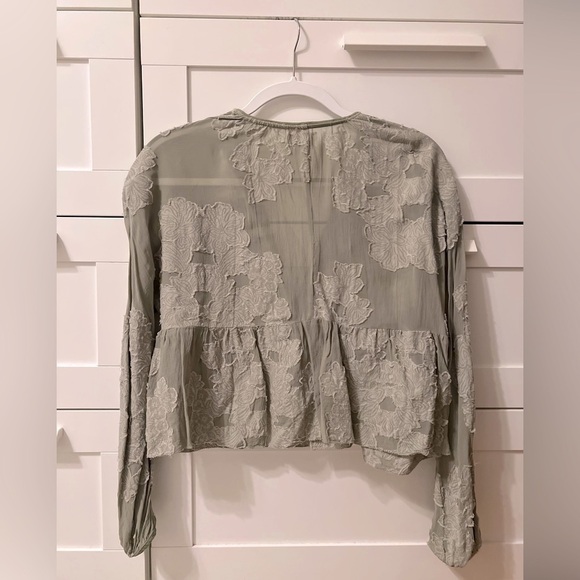 Aritzia Wilfred Peplum Blouse - Picture 5 of 6